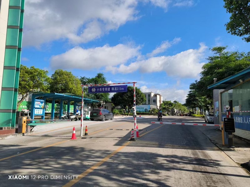 華南再生資源產業園一機雙衡自動（dòng）過磅收費係統