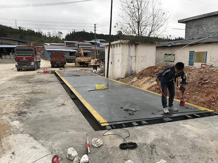 廣東清遠連州西（xī）江私企粉廠